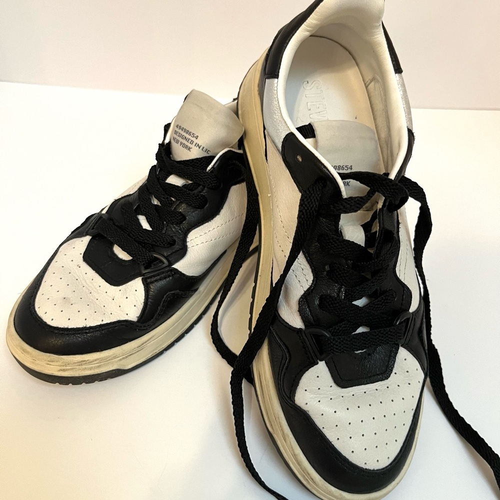 Steve Madden Everlie Women's Sneaker Size 6